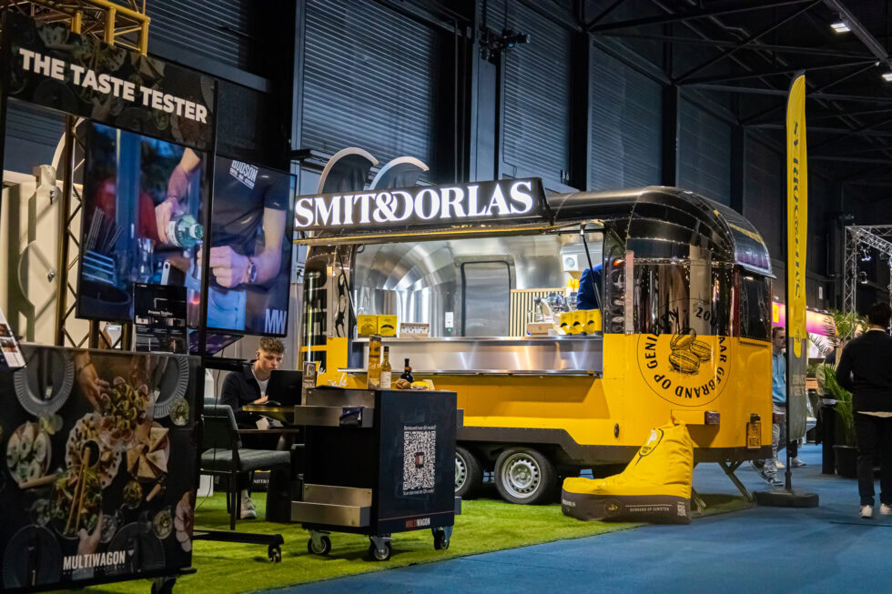 Moderne mobile Bar für Catering und Veranstaltungen